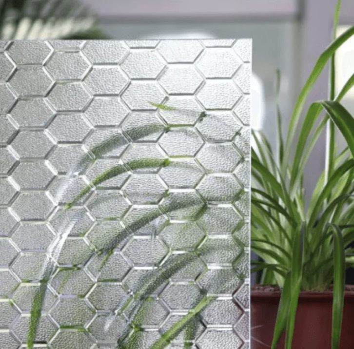 When Should Glass Be Used in Interior Design?